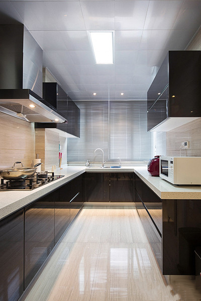 �F(xi��n)���L(f��ng)���(f��)ʽ�N���b���O(sh��)Ӌ