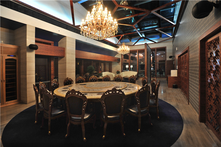 �������b���A(y��)���Ƕ������������b��Ч���D